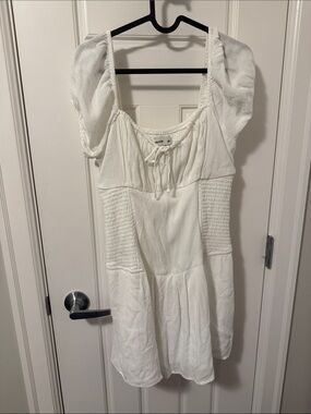 Hollister White Midi Dress with Puff Sleeves